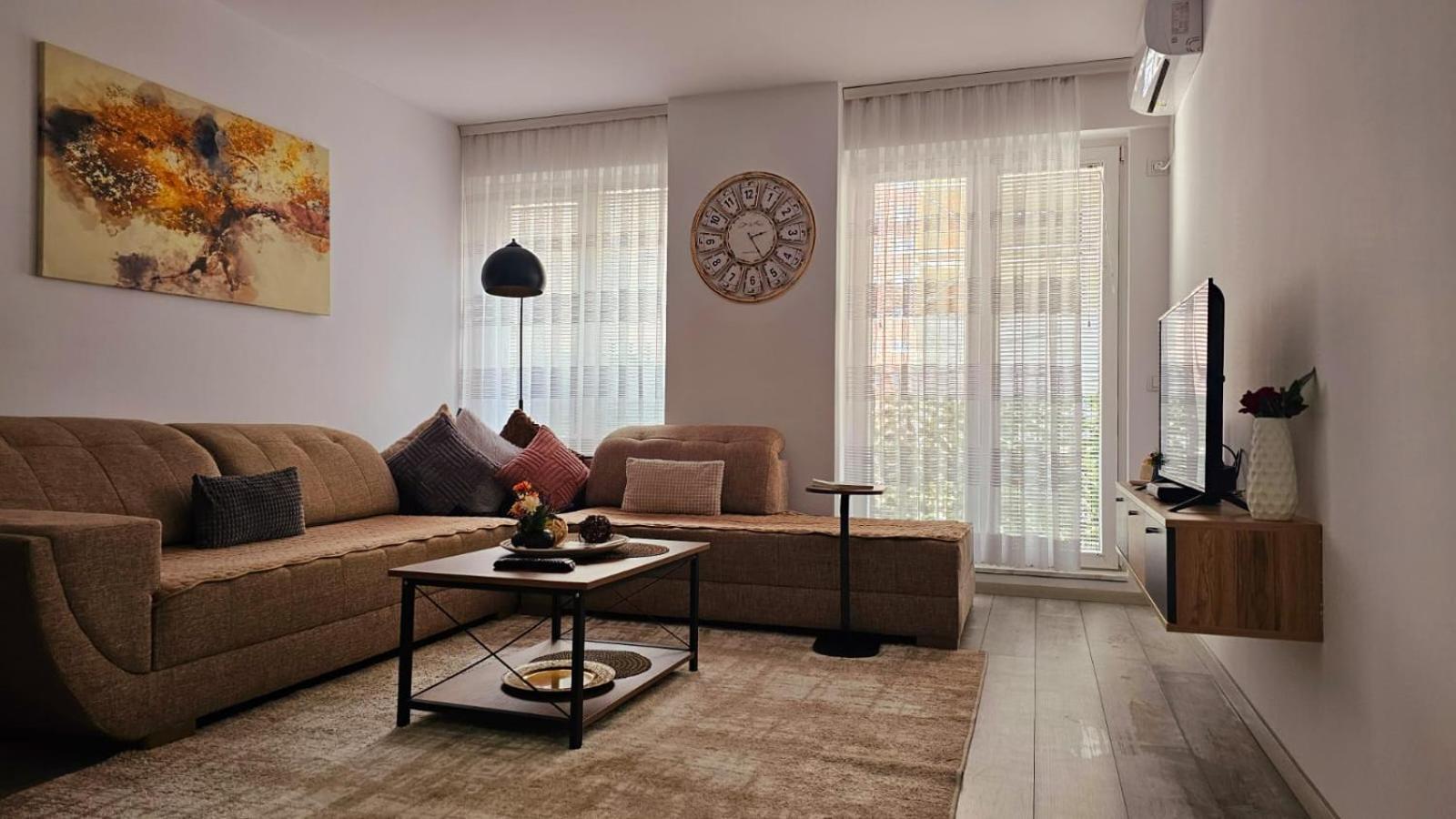 Superb 1 Bedroom In The Best Zone Of The City. Ferizaj Luaran gambar